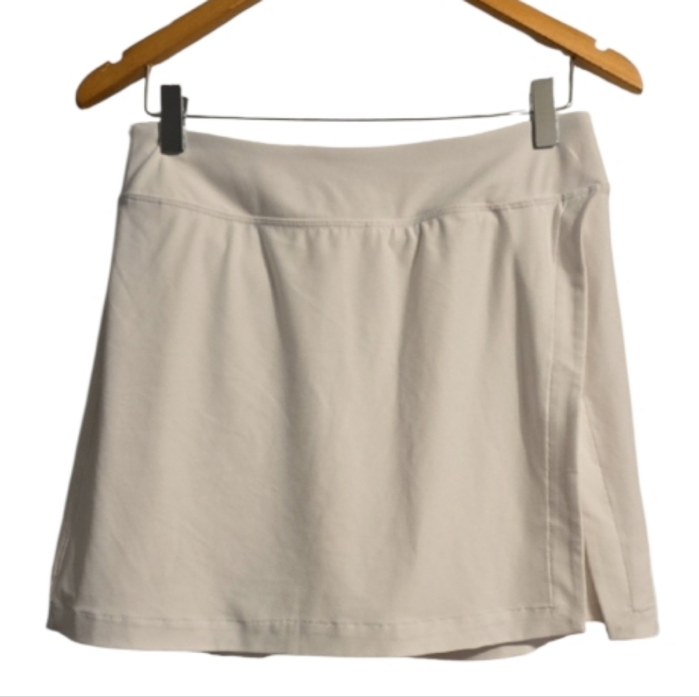 Outdoor Voices Court Skort Women's Medium White Skirt Minimalist Tennis Athletic